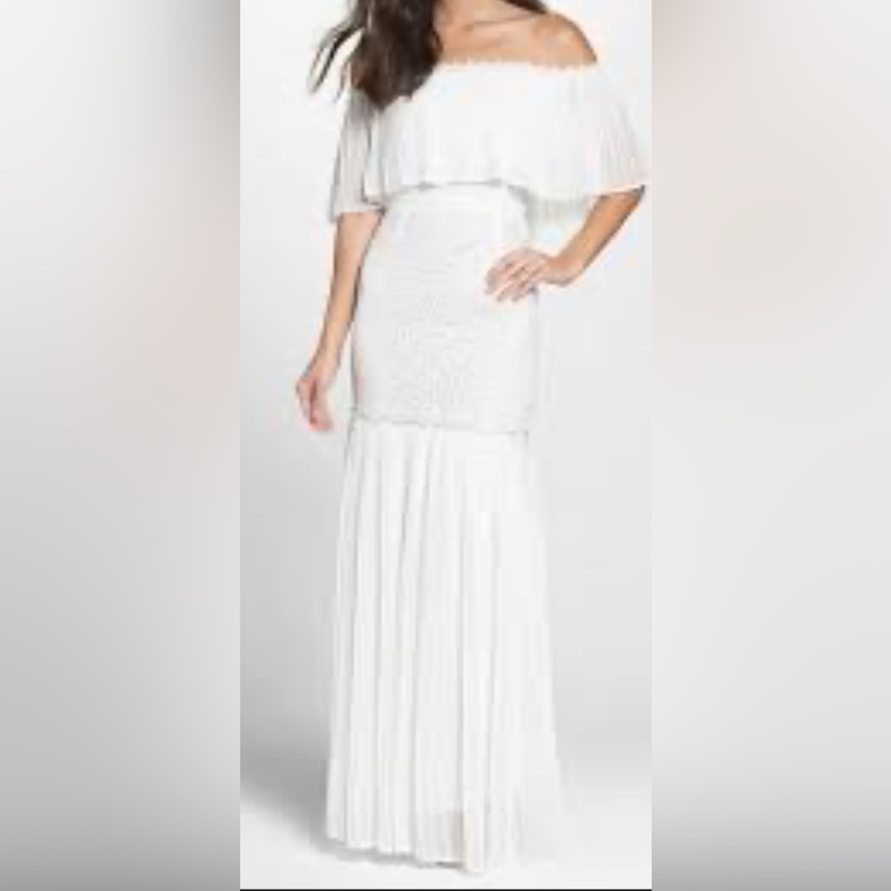 Foxiedox dress Off-Shoulder White Maxi Dress crochet embroidered wedding XS